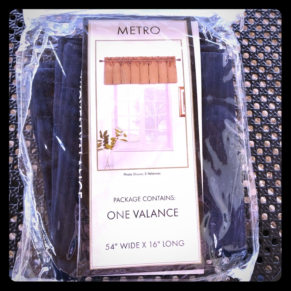Metro valance navy 54x16 New nice!